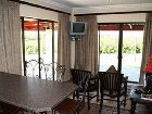 фото отеля Paddabult Country House and Self Catering Cottages Paarl