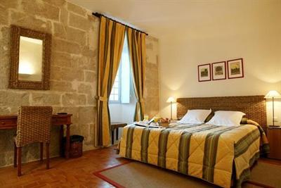 фото отеля Hotel Le Couvent Royal Saint-Maximin–la-Sainte-Baume