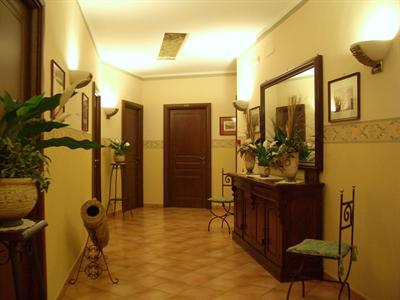 фото отеля Pinto-Storey Hotel