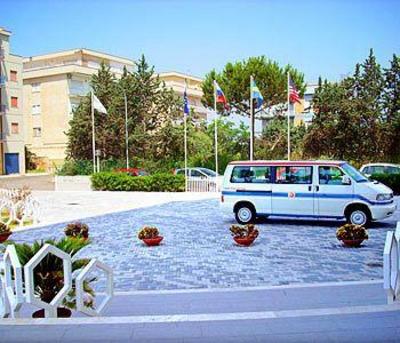 фото отеля Hotel Torre Del Sole Terracina