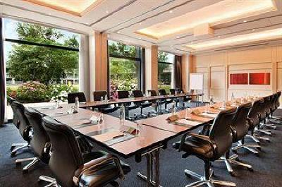 фото отеля Hilton Amsterdam Airport Schiphol