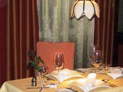 фото отеля Hotel Goldene Rose Dinkelsbuhl