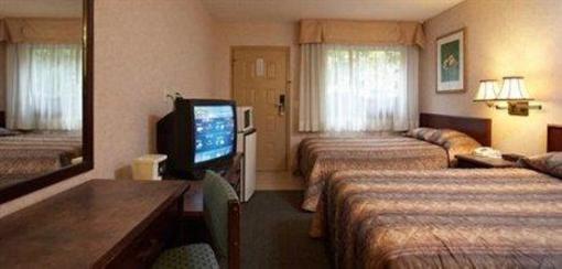 фото отеля Travelodge Langley