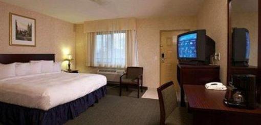 фото отеля Travelodge Langley