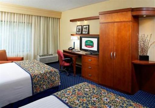фото отеля Courtyard Hotel Pittsburgh Greensburg (Pennsylvania)