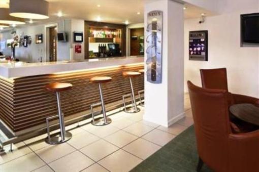 фото отеля Holiday Inn Express Stevenage