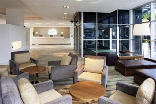 фото отеля Holiday Inn Express Stevenage