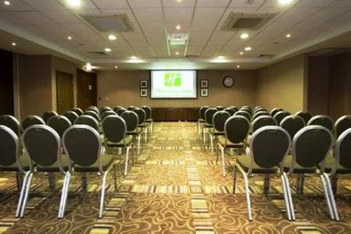 фото отеля Holiday Inn Express Stevenage