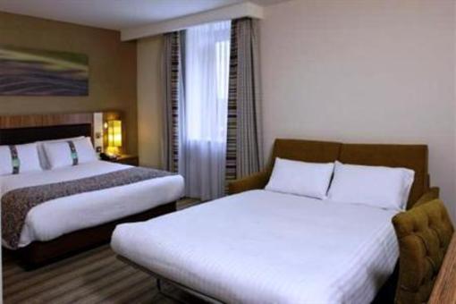 фото отеля Holiday Inn Express Stevenage