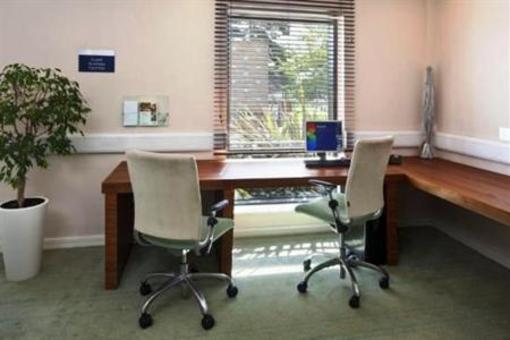 фото отеля Holiday Inn Express Stevenage