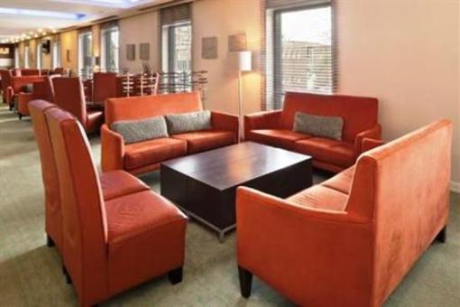 фото отеля Holiday Inn Express Stevenage