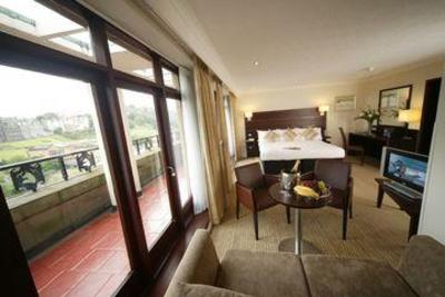 фото отеля Mercure Edinburgh Princess Street Hotel