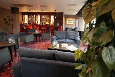фото отеля Mercure Edinburgh Princess Street Hotel