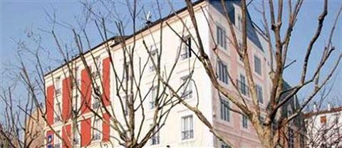 фото отеля Kyriad Paris Ouest Puteaux