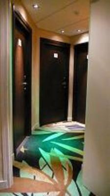 фото отеля Kyriad Paris Ouest Puteaux