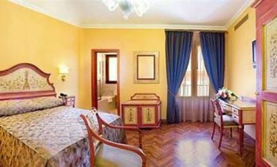 фото отеля Palazzo Guardati