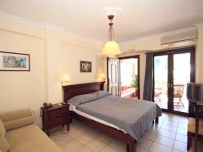 фото отеля Hotel Acropole