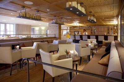 фото отеля Grand Tirolia Golf & Ski Resort