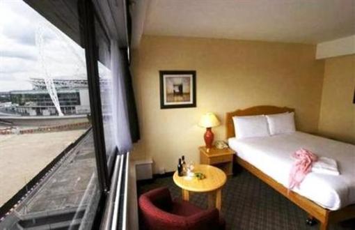 фото отеля Holiday Inn London - Wembley
