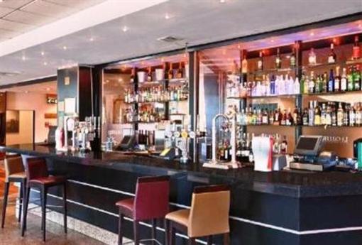 фото отеля Holiday Inn London - Wembley