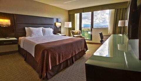 фото отеля Holiday Inn Broadway Vancouver