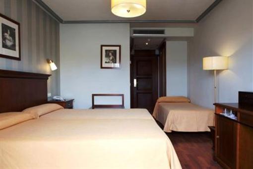 фото отеля Hotel Azofra Burgos