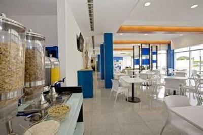 фото отеля Hotel ONE Playa del Carmen Centro