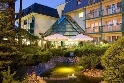 фото отеля Hotel Warszawa