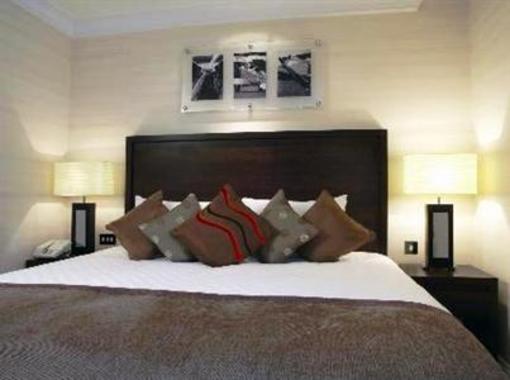 фото отеля Thistle Hotel Heathrow West Drayton London