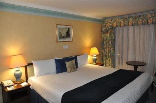 фото отеля Thistle Hotel Heathrow West Drayton London