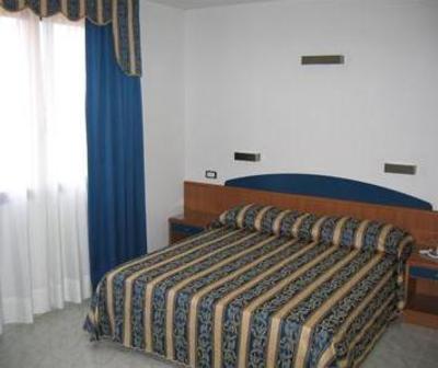 фото отеля Hotel Centrale Pertegada