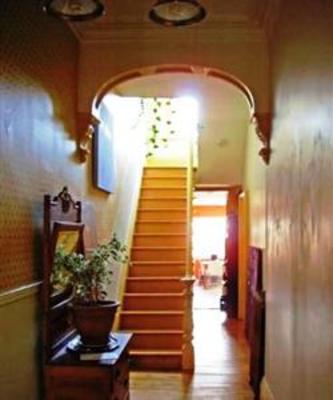 фото отеля Gold Door Inn