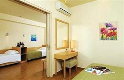 фото отеля Akrotiri Beach Hotel