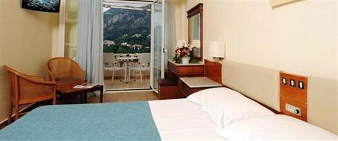 фото отеля Akrotiri Beach Hotel