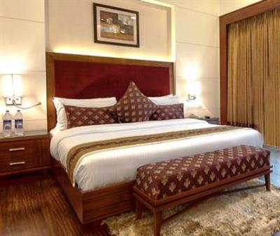 фото отеля The Golden Palms Hotel & Spa Baddi