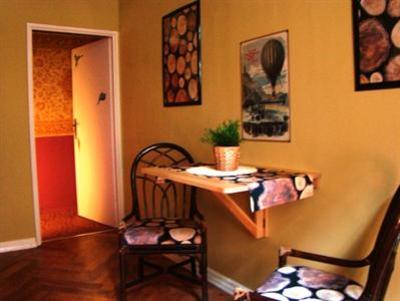 фото отеля Hostelik Wiktorianski