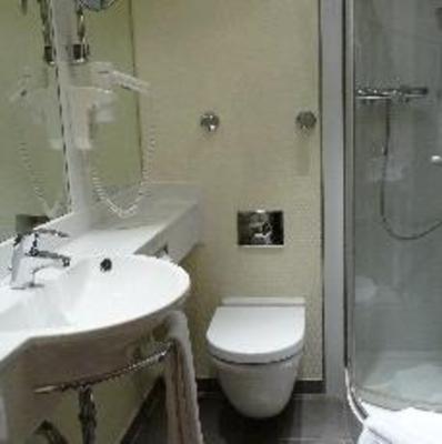 фото отеля Hotel & Gastätte Erftruhe