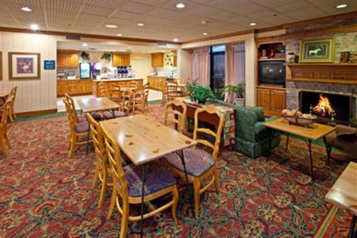 фото отеля Baymont Inn and Suites Fishers Indianapolis Area