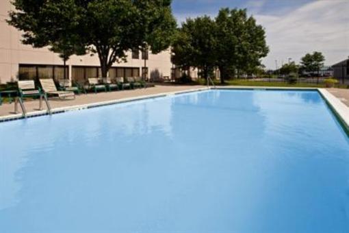 фото отеля Baymont Inn and Suites Fishers Indianapolis Area