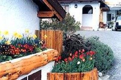 фото отеля Los Arcos San Carlos de Bariloche