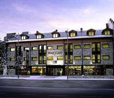 фото отеля Hotel Aneto