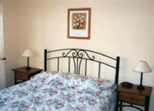 фото отеля Avoca Cottages