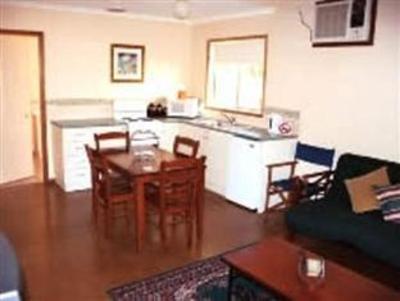 фото отеля Avoca Cottages