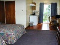 Milford Motel on the River