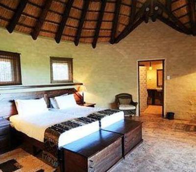 фото отеля Mopane Bush Lodge