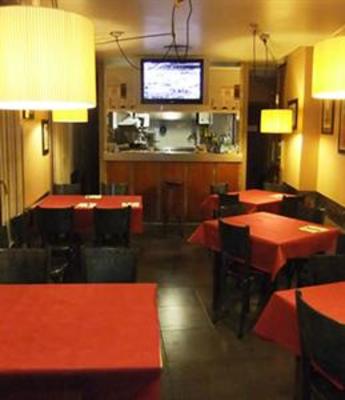 фото отеля Rugaca Hostal Huesca