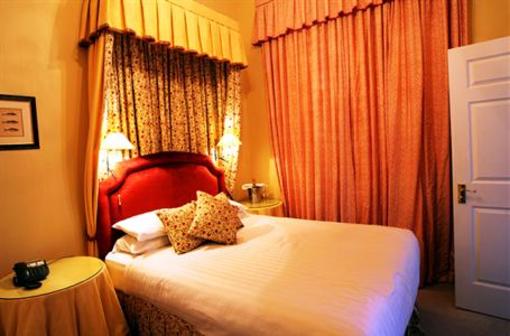 фото отеля Moorpark House Hotel Kilbirnie