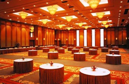 фото отеля Okura Akademia Park Hotel