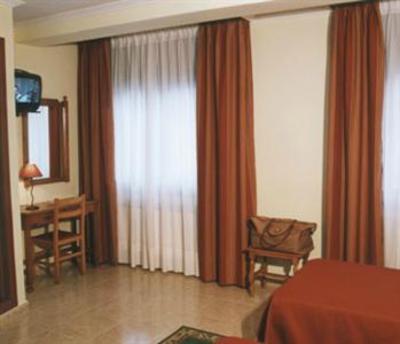 фото отеля Hotel El Puente