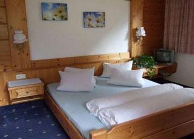 фото отеля Activ Sportpension Raich